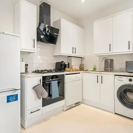 2025 Award Winning - 2 Bedroom Luxury Apartment Next To Wembley Stadium London Exterior photo