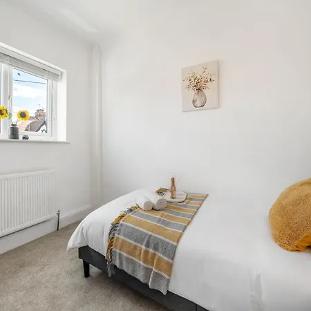 2025 Award Winning - 2 Bedroom Luxury Apartment Next To Wembley Stadium London Exterior photo