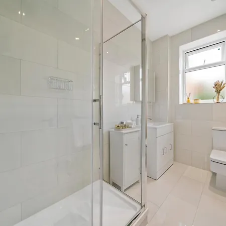 2025 Award Winning - 2 Bedroom Luxury Apartment Next To Wembley Stadium London Exterior photo