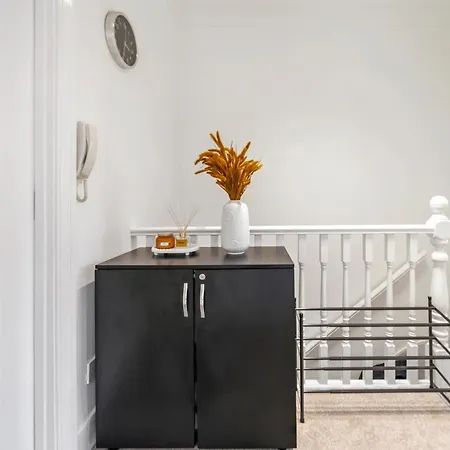2025 Award Winning - 2 Bedroom Luxury Apartment Next To Wembley Stadium London Exterior photo